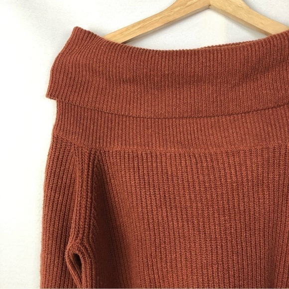 Lulu's Cozy Love Rust Red Ribbed Off the Shoulder Sweater M - Picture 4 of 4